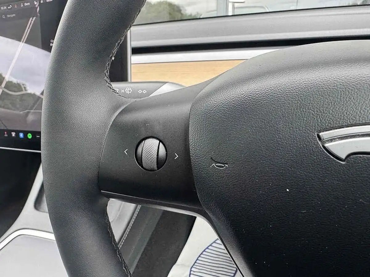 2021-tesla-model-3-e-standard-plus-big-31