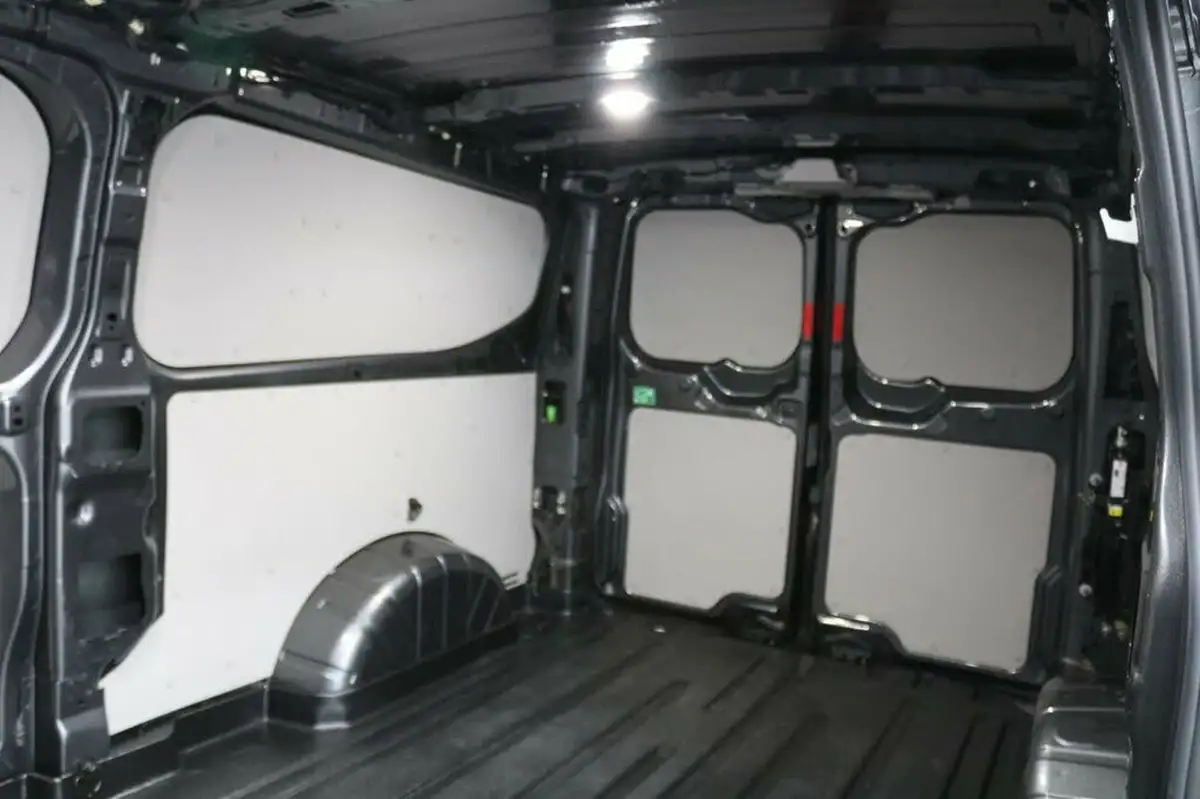 2023-ford-transit-custom-20tdci-320-l2h1-limited-136pseu6e-panel-van-1996cc-auto-big-15