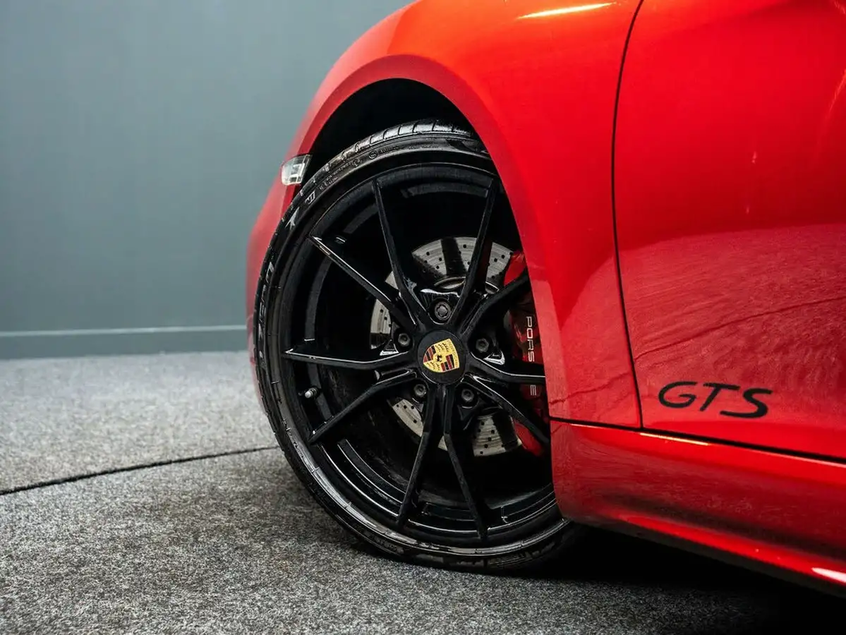 2018-porsche-cayman-718-25-cayman-gts-ss-pdk-big-10
