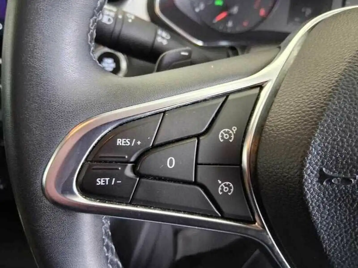 2020-renault-captur-13-tce-iconic-130bhp-edc-auto-big-20