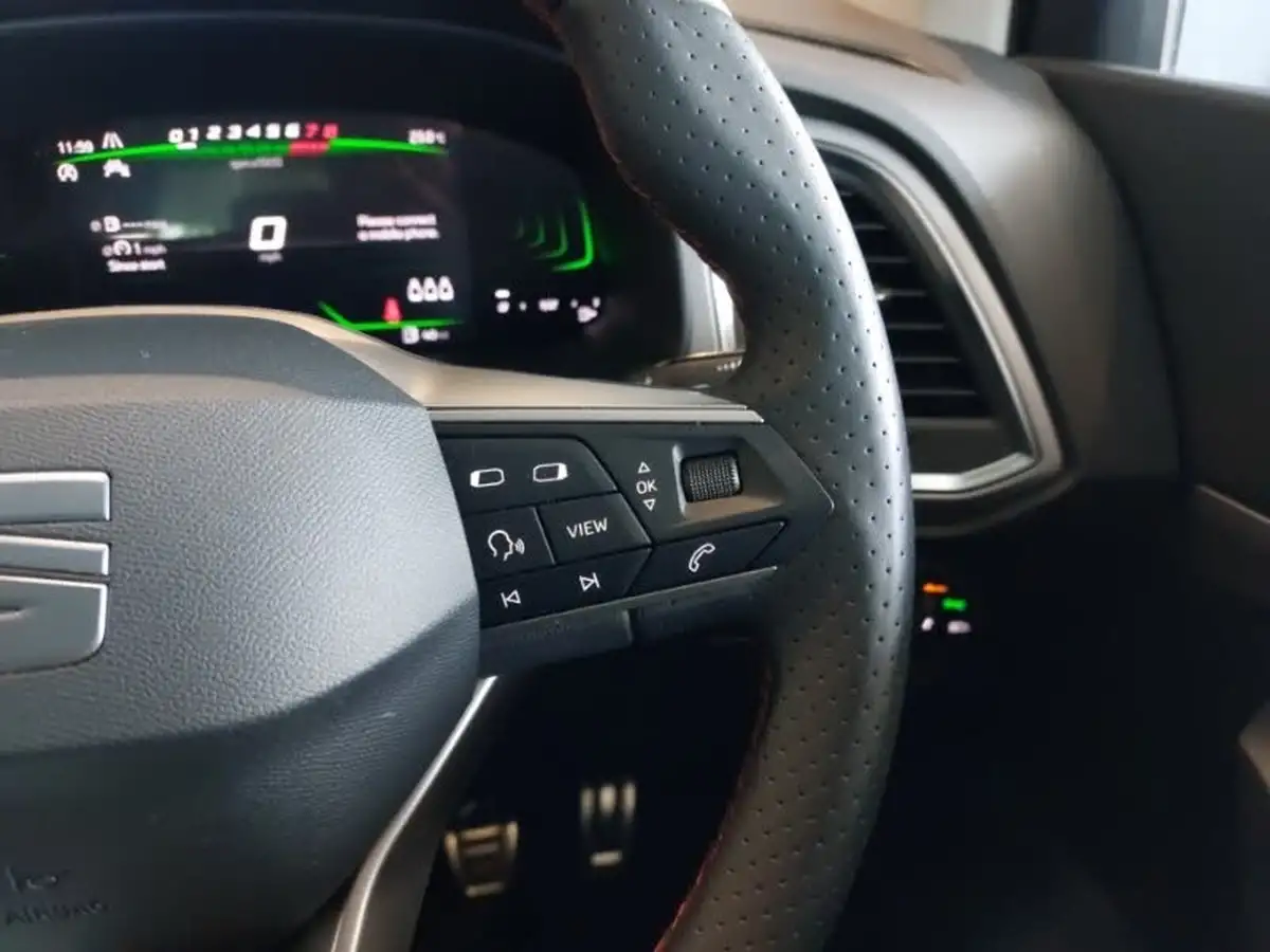 2023-seat-ateca-15-ecotsi-fr-big-10