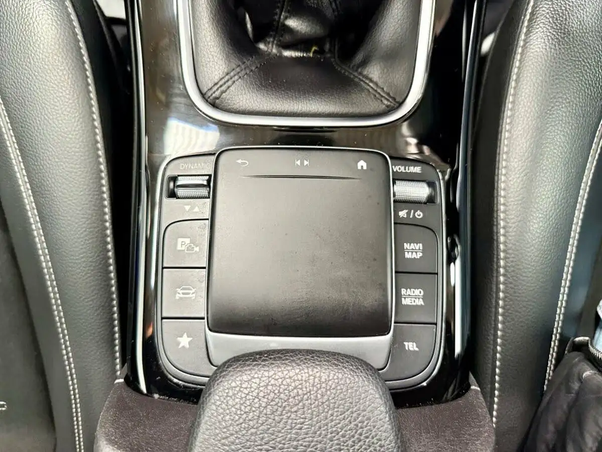 2021-mercedes-benz-a-class-13-a200-amg-line-executive-edition-saloon-4d-big-16
