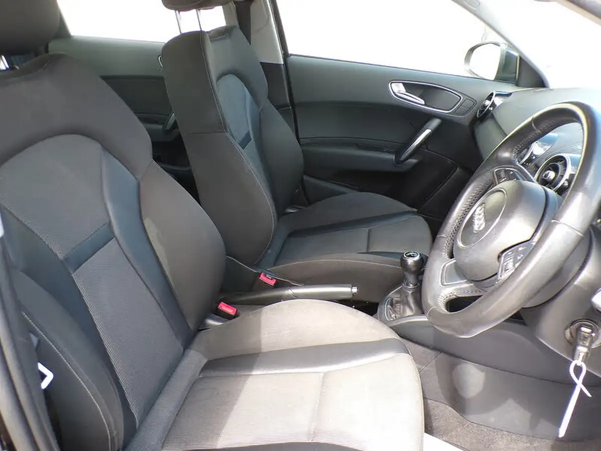 2012-audi-a1-16td-sportback-5d-big-12