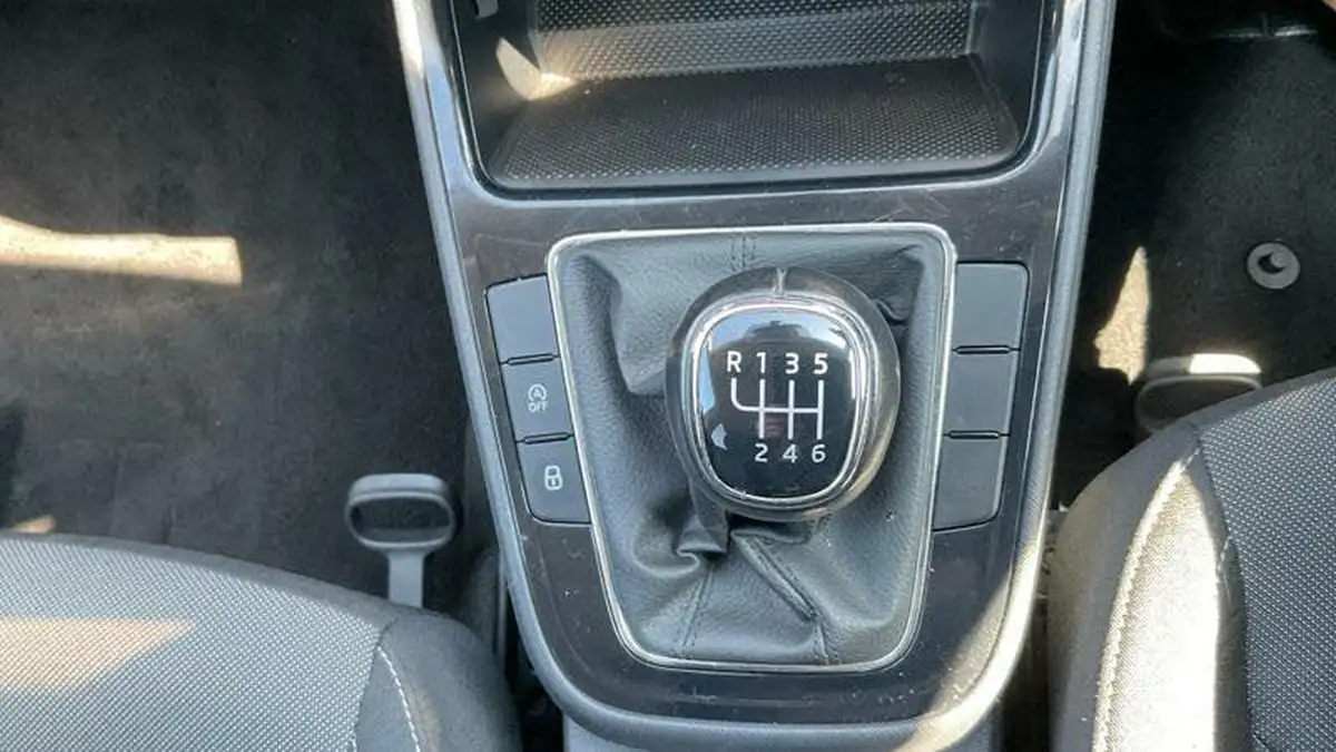 2023-skoda-fabia-10-tsi-colour-edition-110ps-big-18