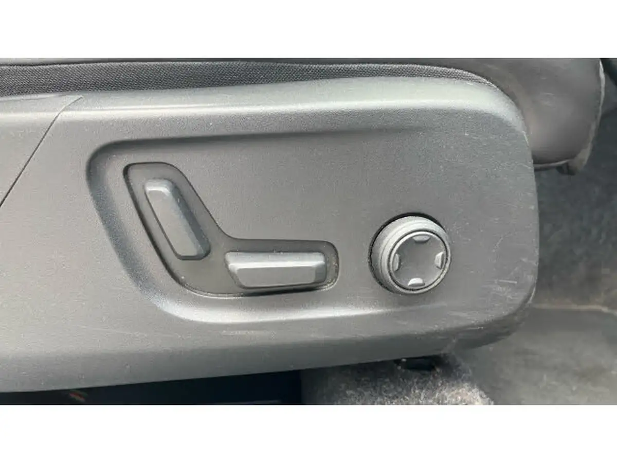 2020-volvo-xc40-20-b4-r-design-pro-big-33