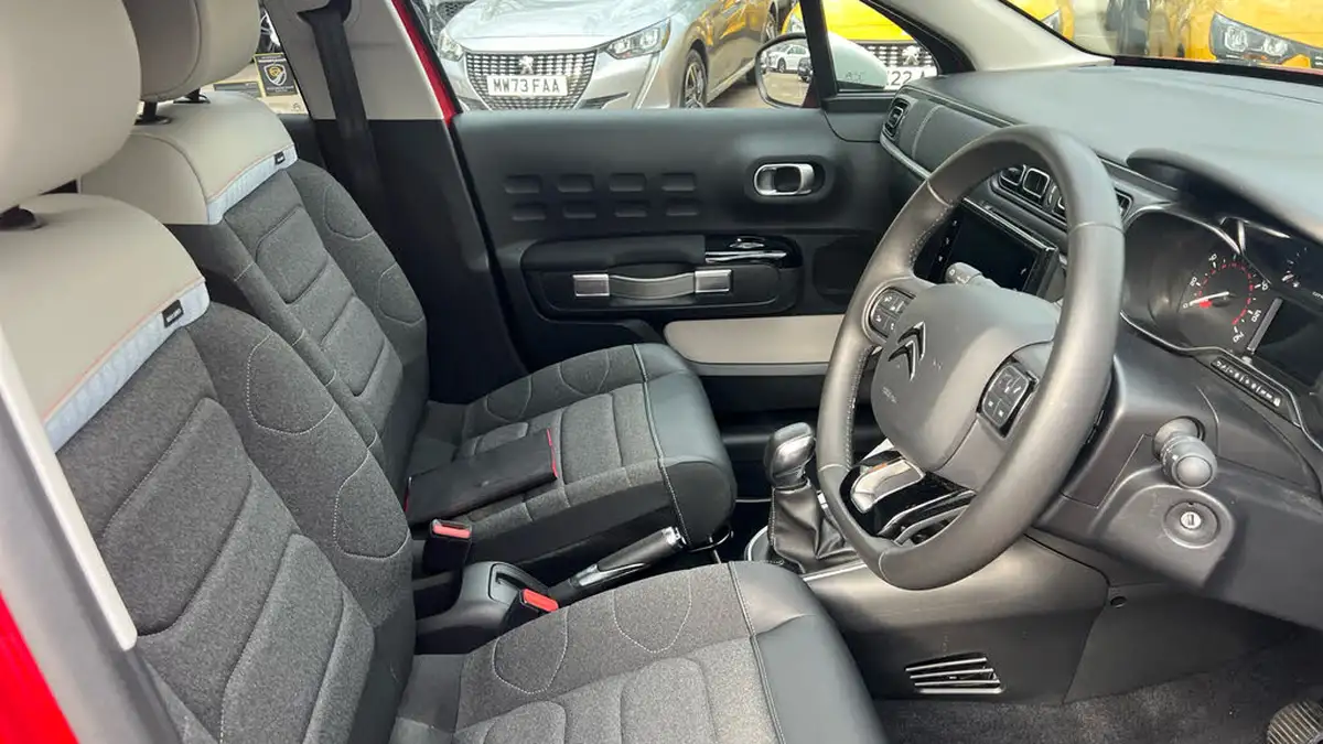 2022-citroen-c3-12-puretech-saint-james-83ps-big-11