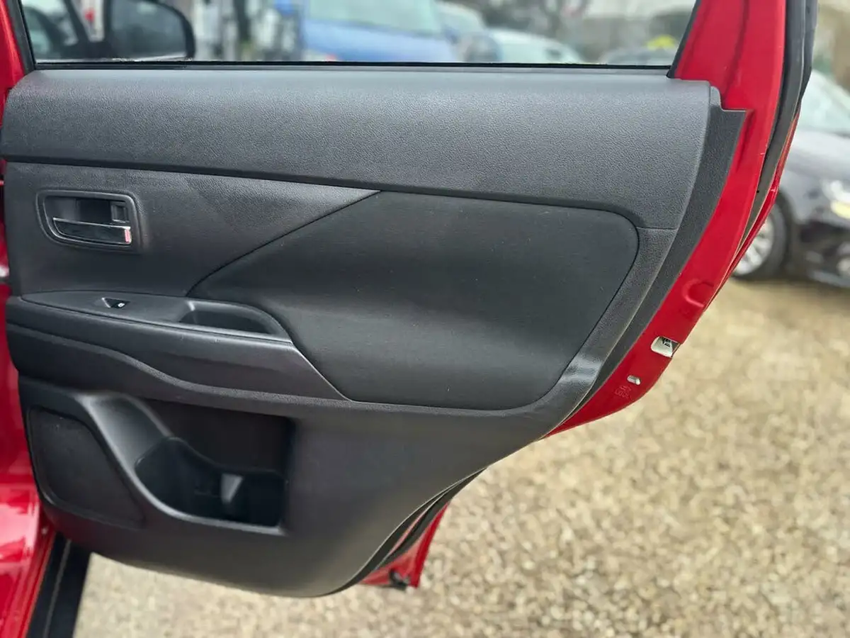2015-mitsubishi-outlander-22di-d-gx3-7st-auto-big-27