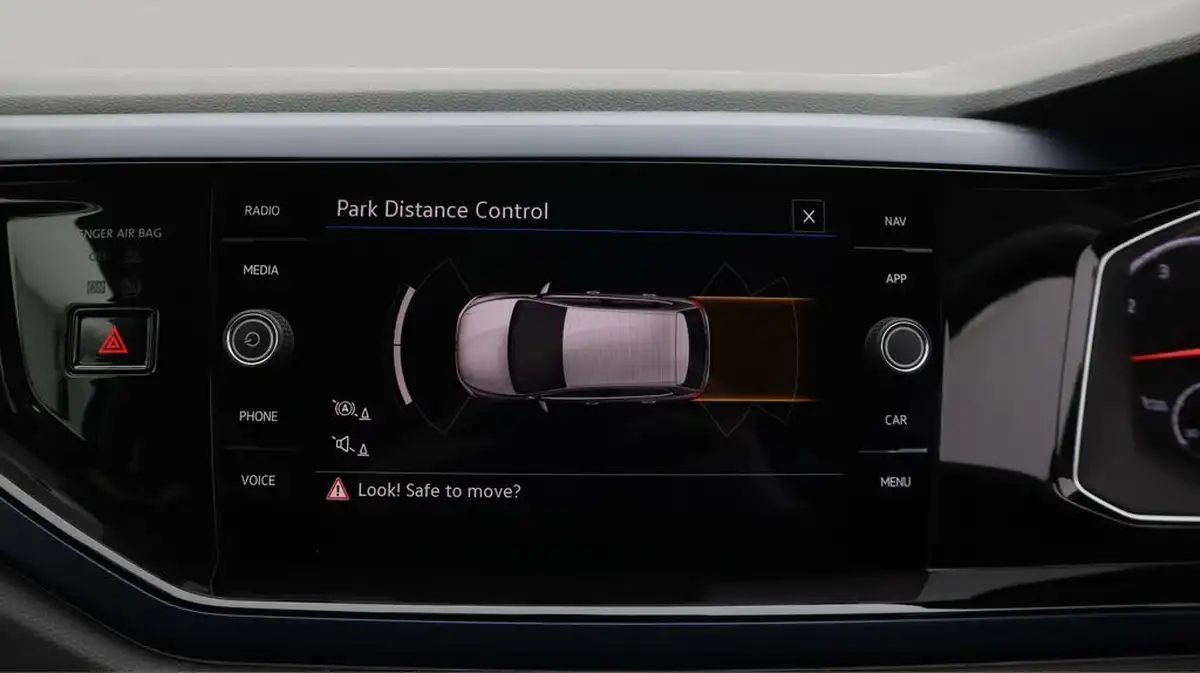 2020-volkswagen-polo-10-tsi-united-big-24