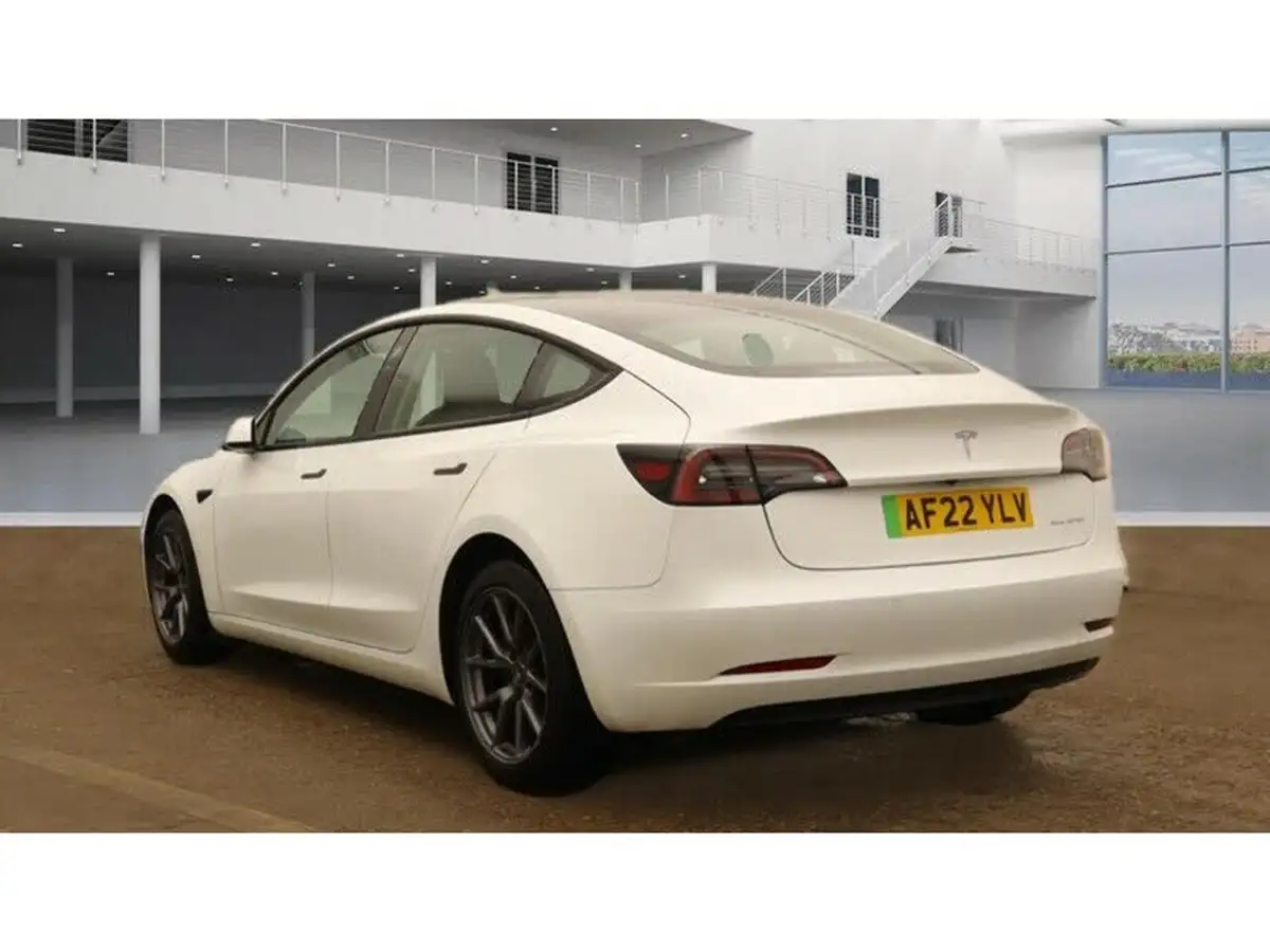 2022-tesla-model-3-e-long-range-big-6