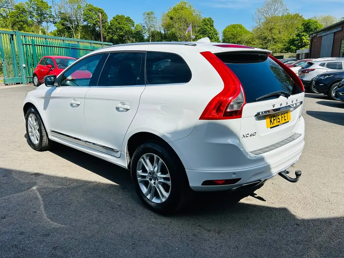 2015-volvo-xc60-24td-d5-se-lux-215bhp-geartronic-big-6