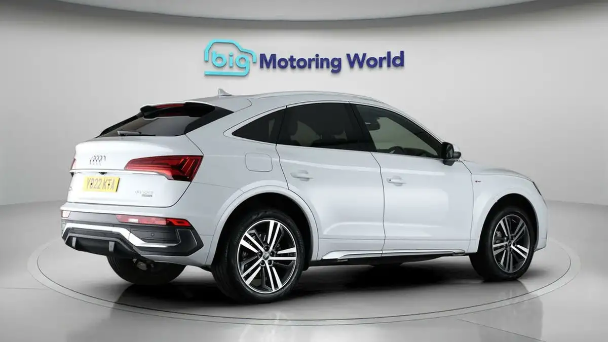 2022-audi-q5-20-45-tfsi-s-line-sportback-big-6