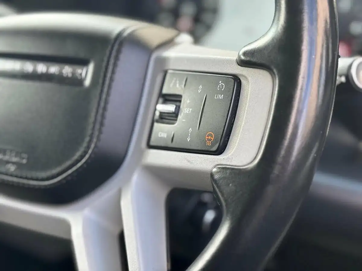 2022-land-rover-110-defender-30-d300-hard-top-hse-110-big-24