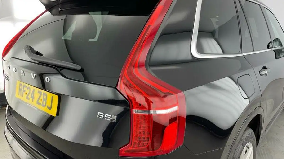 2024-volvo-xc90-20-b5-core-big-26