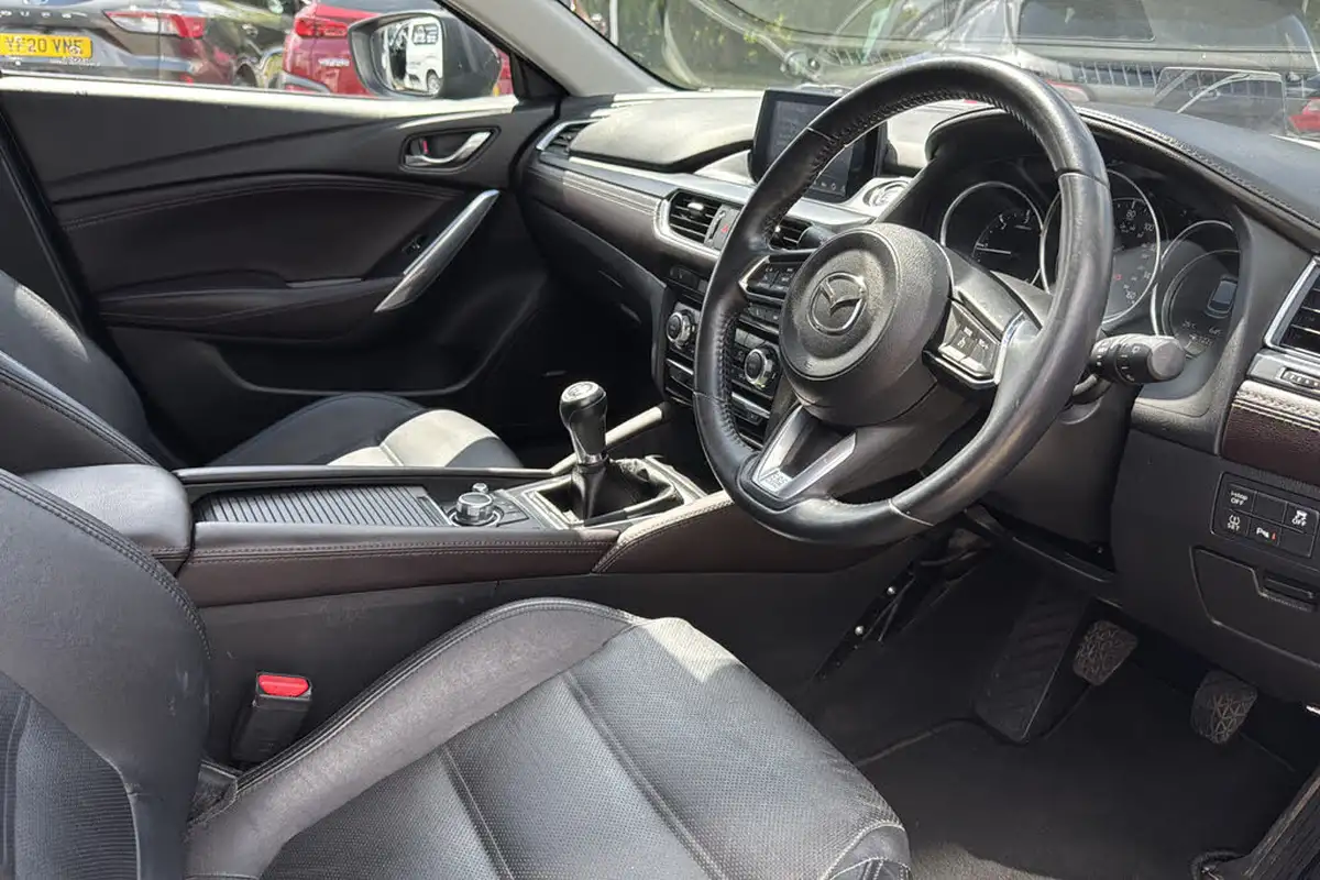 2018-mazda-mazda6-22td-sport-nav-150ps-skyactiv-d-tourer-5d-big-8
