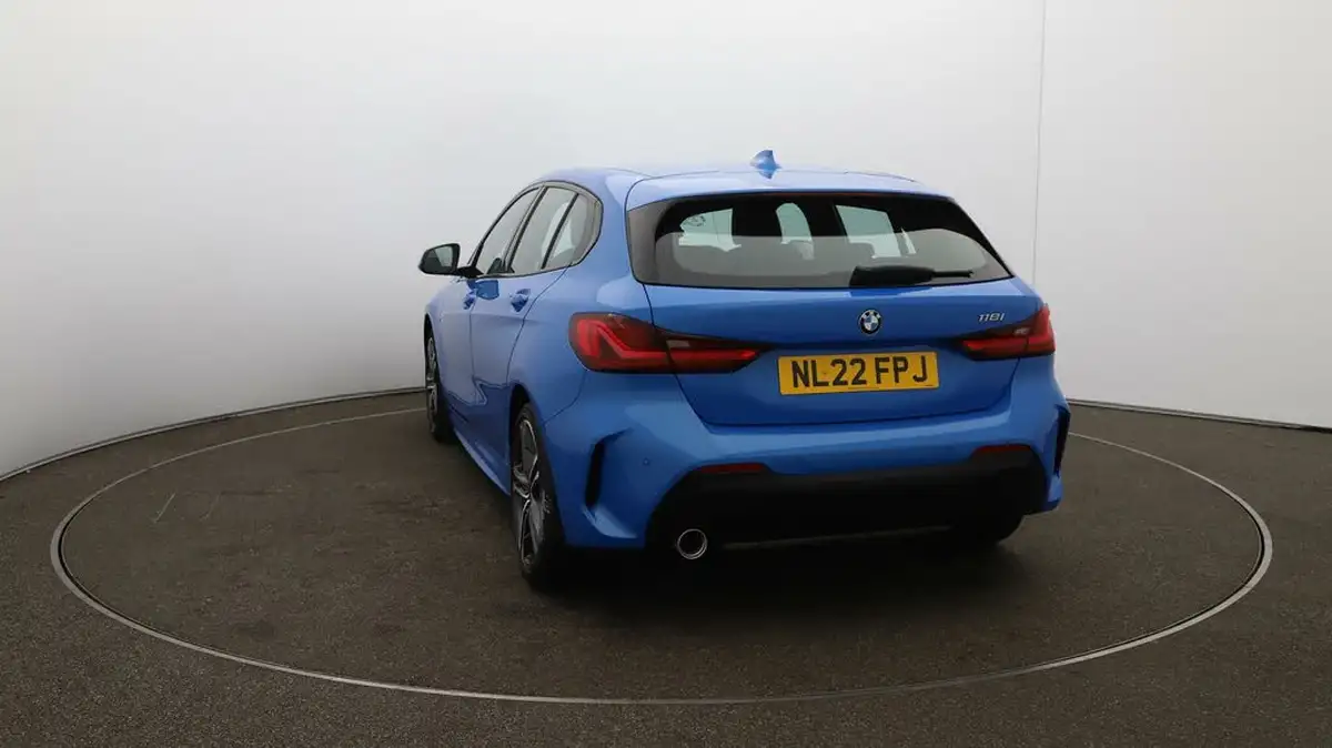 2022-bmw-1-series-15-118i-m-sport-lcp-big-53