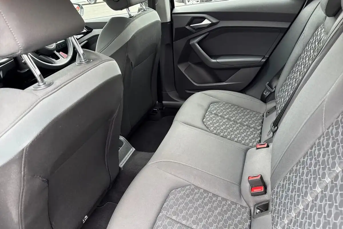 2020-audi-a1-10-30-tfsi-sport-116ps-s-tronic-big-34