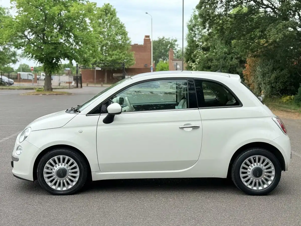 2013-fiat-500c-12-lounge-dualogic-big-7