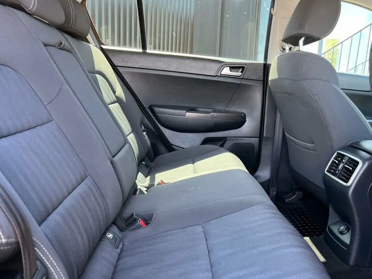 2018-kia-sportage-16-gdi-1-big-11