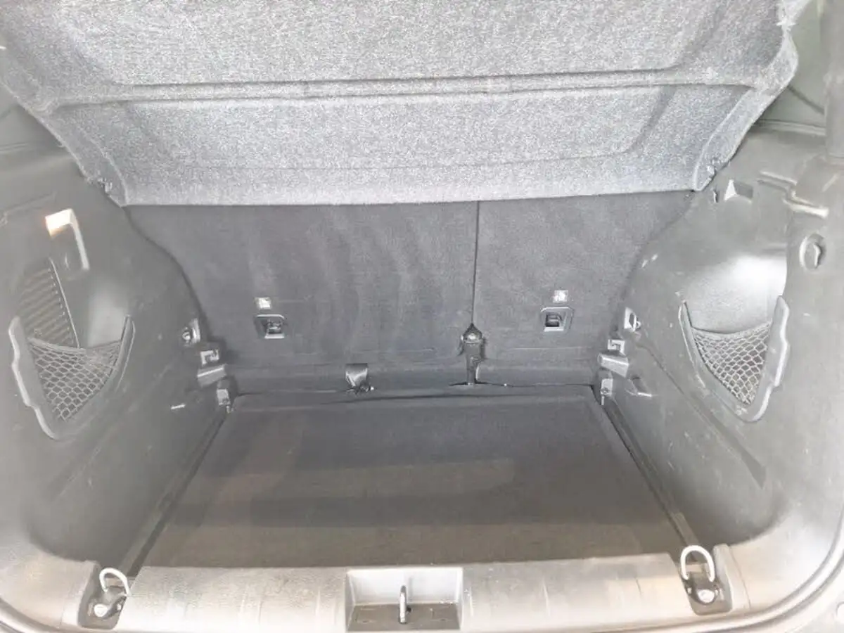 2019-jeep-renegade-10-gse-limited-big-7
