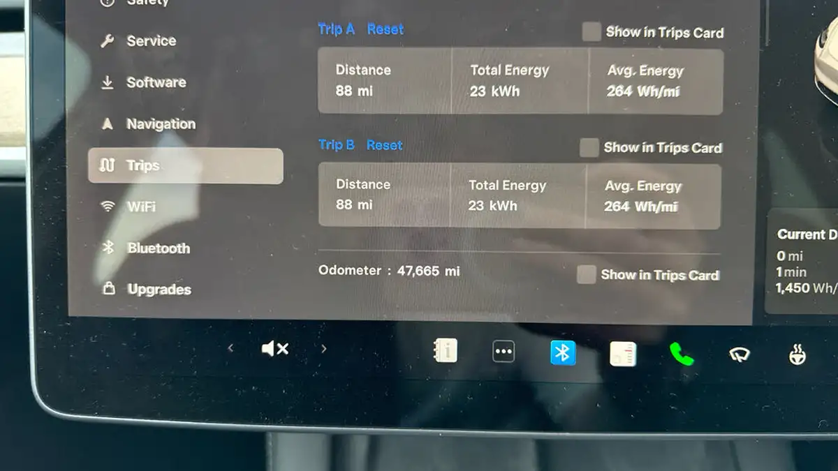 2022-tesla-model-y-e-long-range-big-12