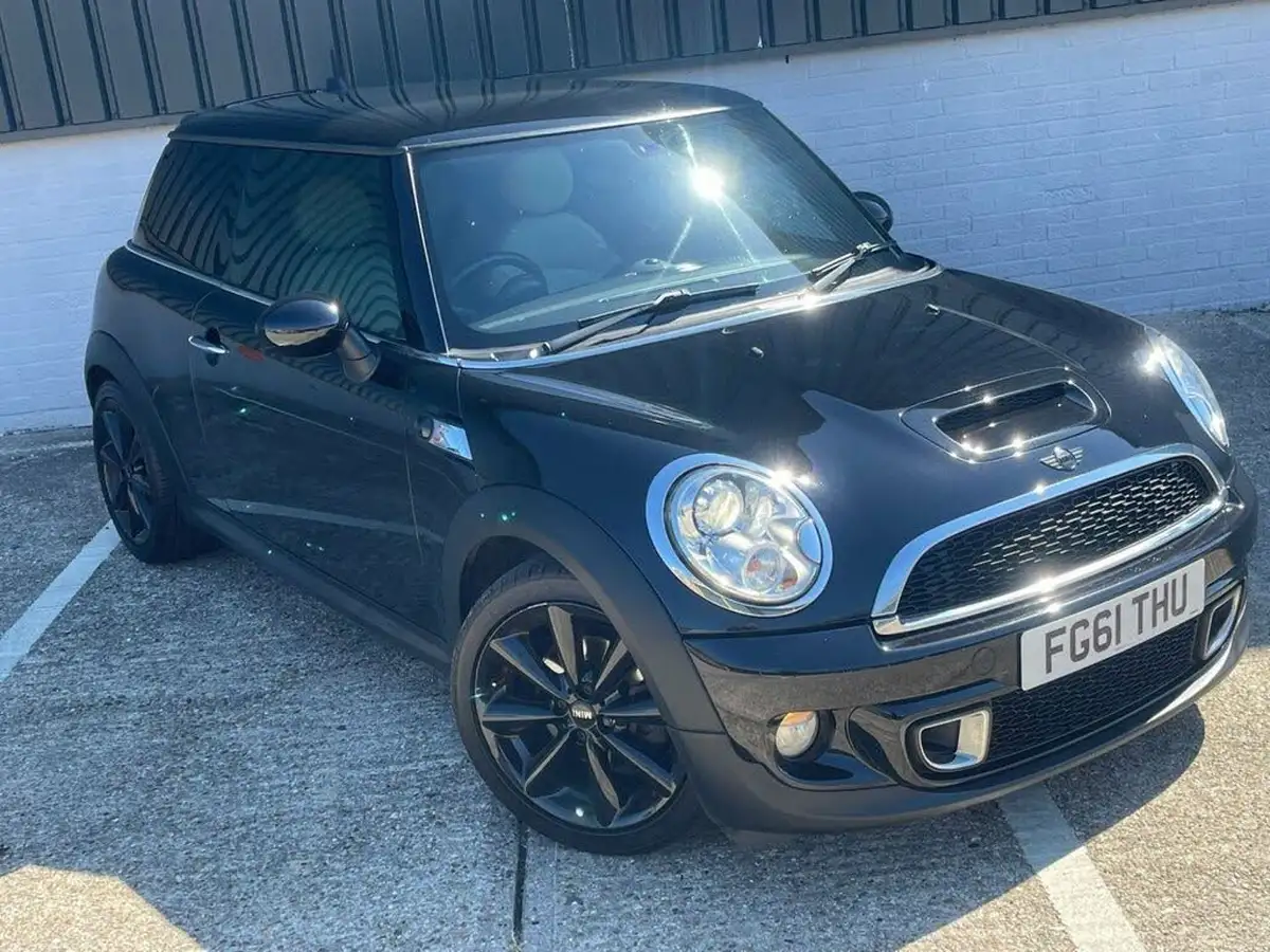 2011-mini-cooper-20td-cooper-sd-hatchback-3d-big-71