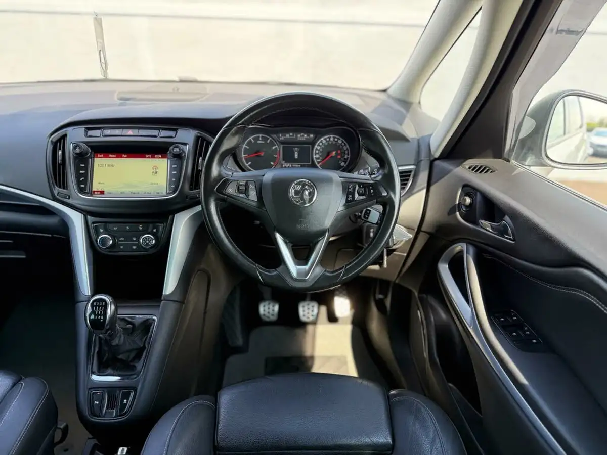 2017-vauxhall-zafira-tourer-14i-16v-turbo-sri-nav-leather-pk-big-51
