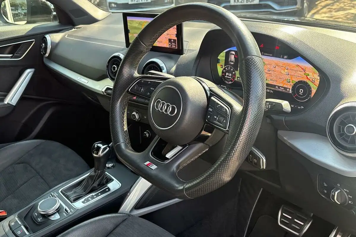 2021-audi-q2-15-35-tfsi-black-edition-s-tronic-big-24