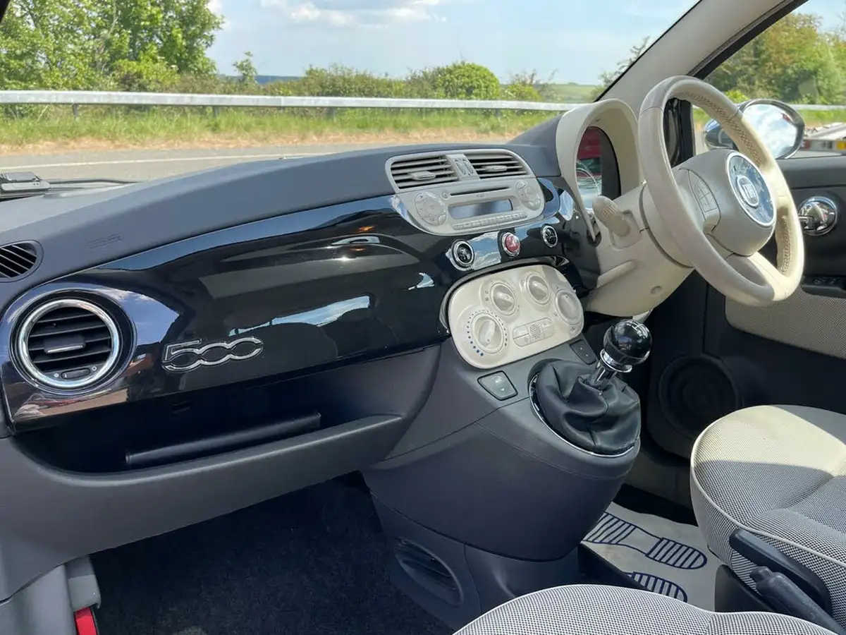 2010-fiat-500-12-lounge-69bhp-big-8