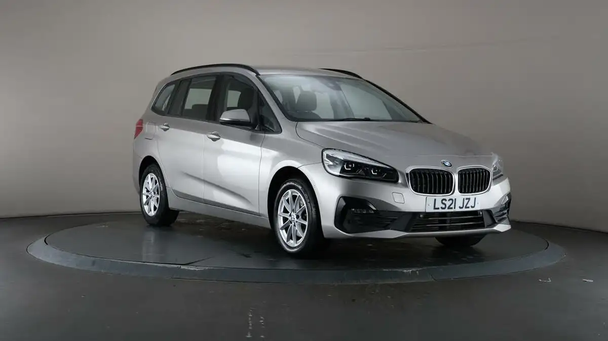2021-bmw-2-series-15td-216d-se-gran-big-51