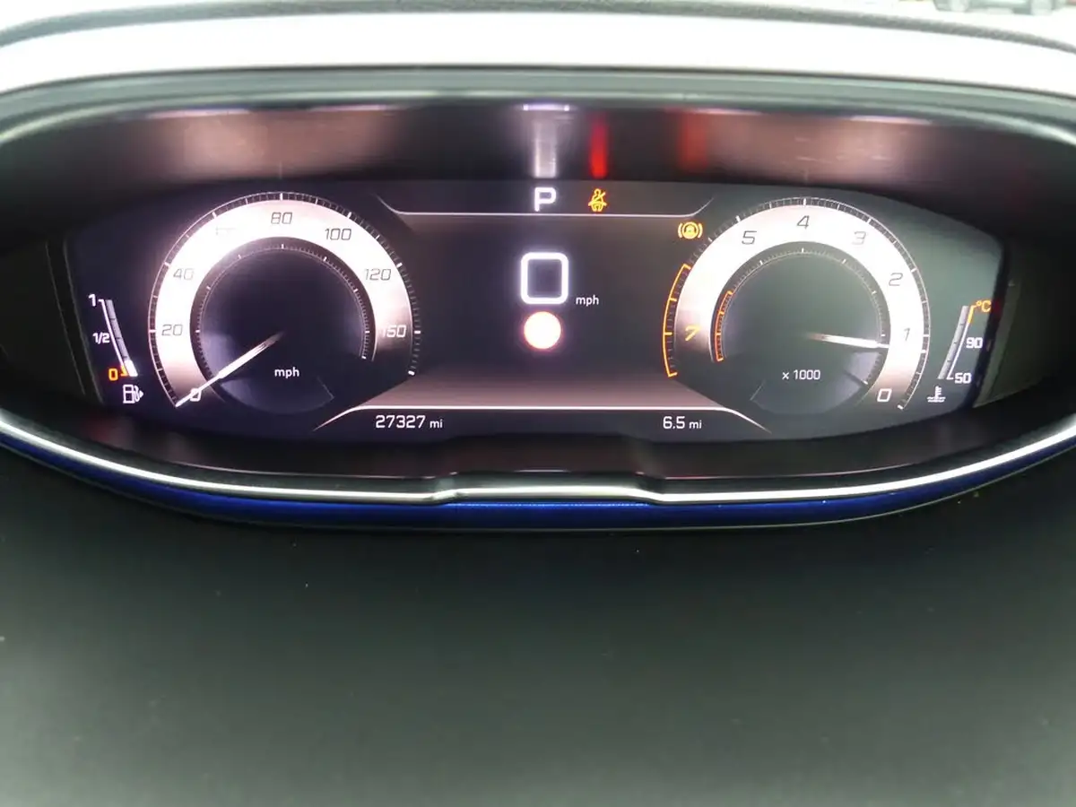 2021-peugeot-5008-suv-12-puretech-gt-premium-big-14
