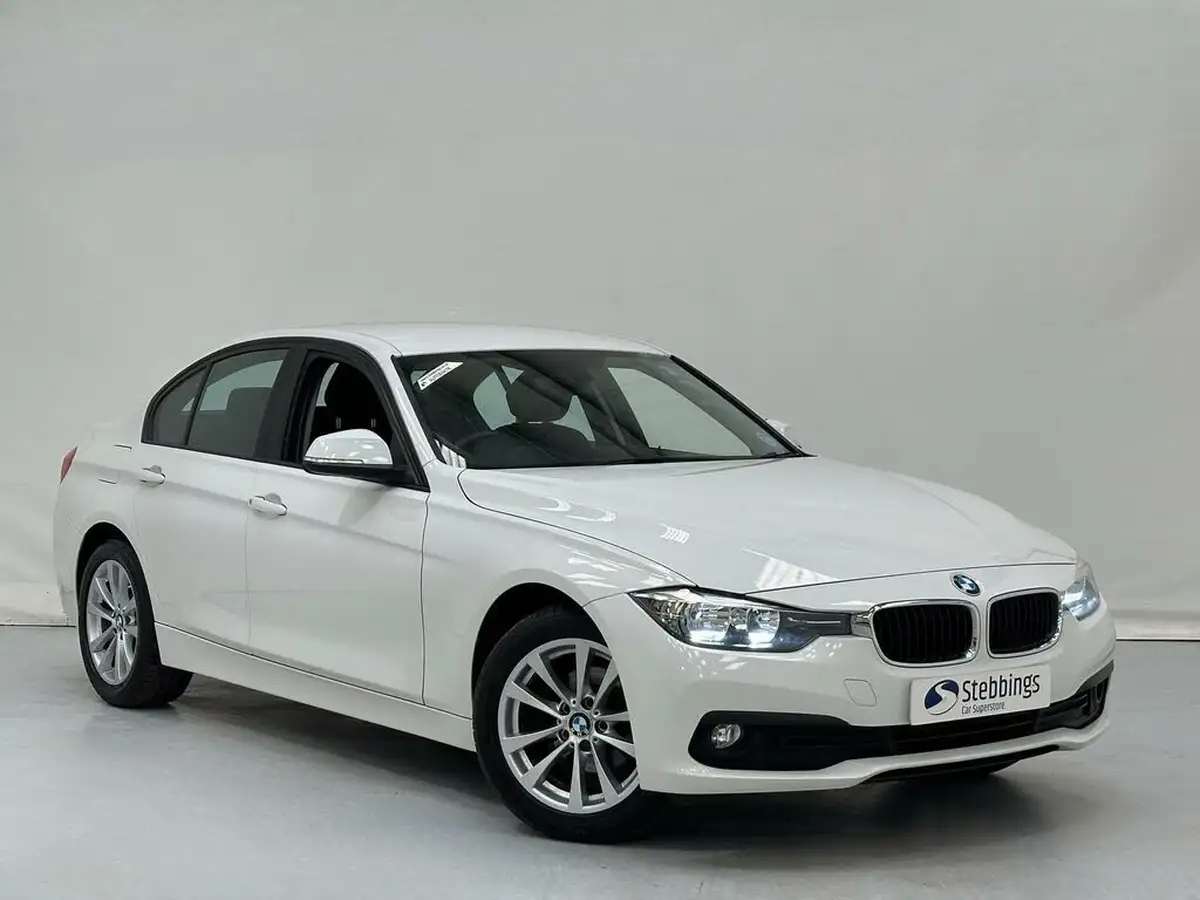 2016-bmw-3-series-15-318i-se-saloon-4d-big-0