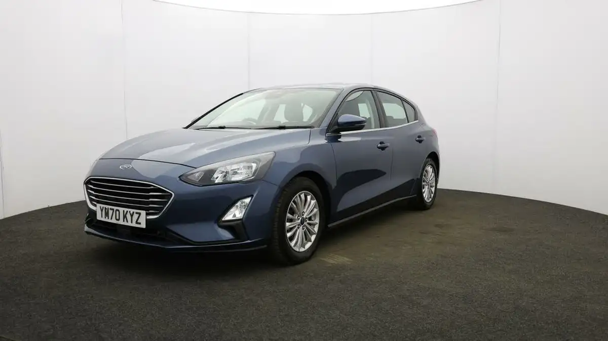 2021-ford-focus-15-titanium-edition-hatchback-big-30