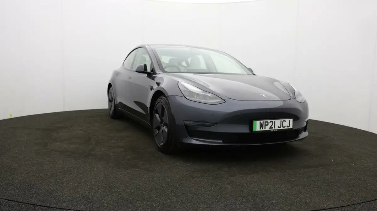 2021-tesla-model-3-e-long-range-4x4-big-48