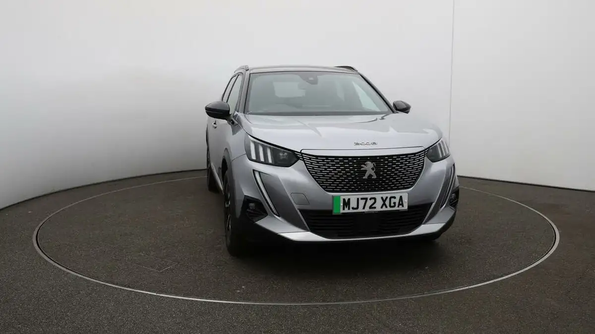 2021-peugeot-2008-suv-e-gt-big-35