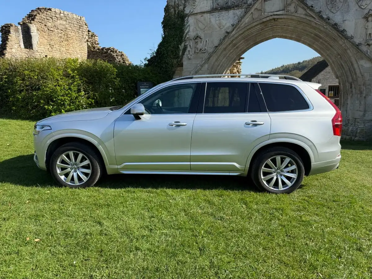 2016-volvo-xc90-20td-momentum-big-4