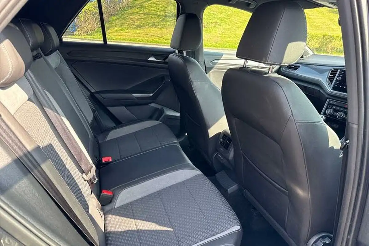 2021-volkswagen-t-roc-15-tsi-r-line-hatchback-5d-big-37