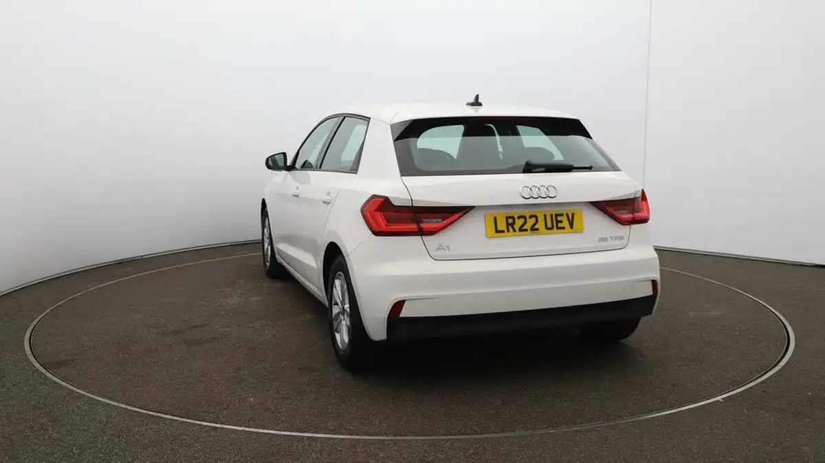 2022-audi-a1-10-25-tfsi-technik-big-52