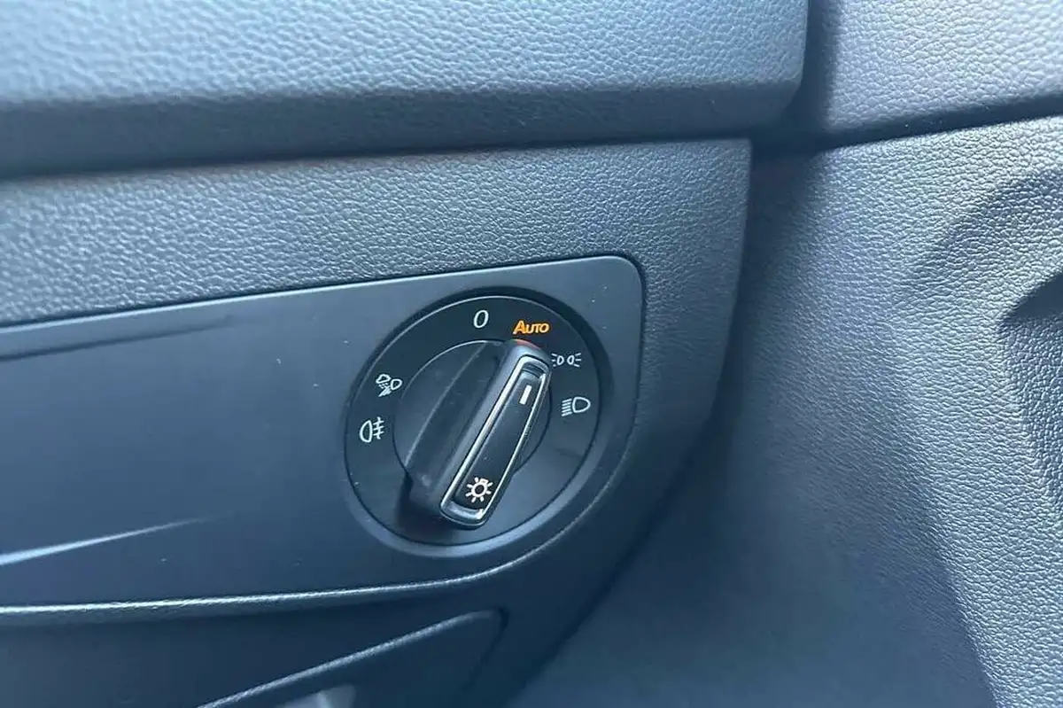 2023-volkswagen-tiguan-15-tsi-r-line-edition-big-23