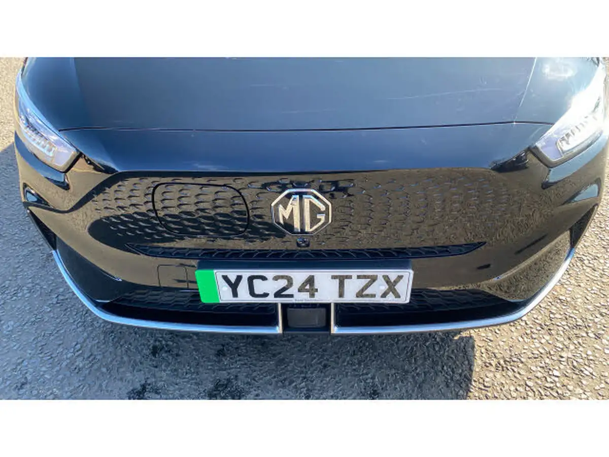 2024-mg-zs-suv-e-trophy-connect-ev-156ps-long-range-big-58