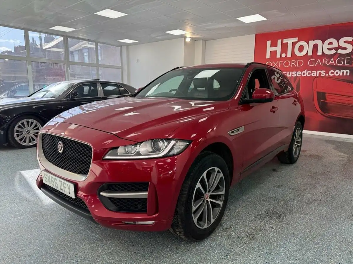 2016-jaguar-f-pace-20-i4d-r-sport-awd-auto-big-21