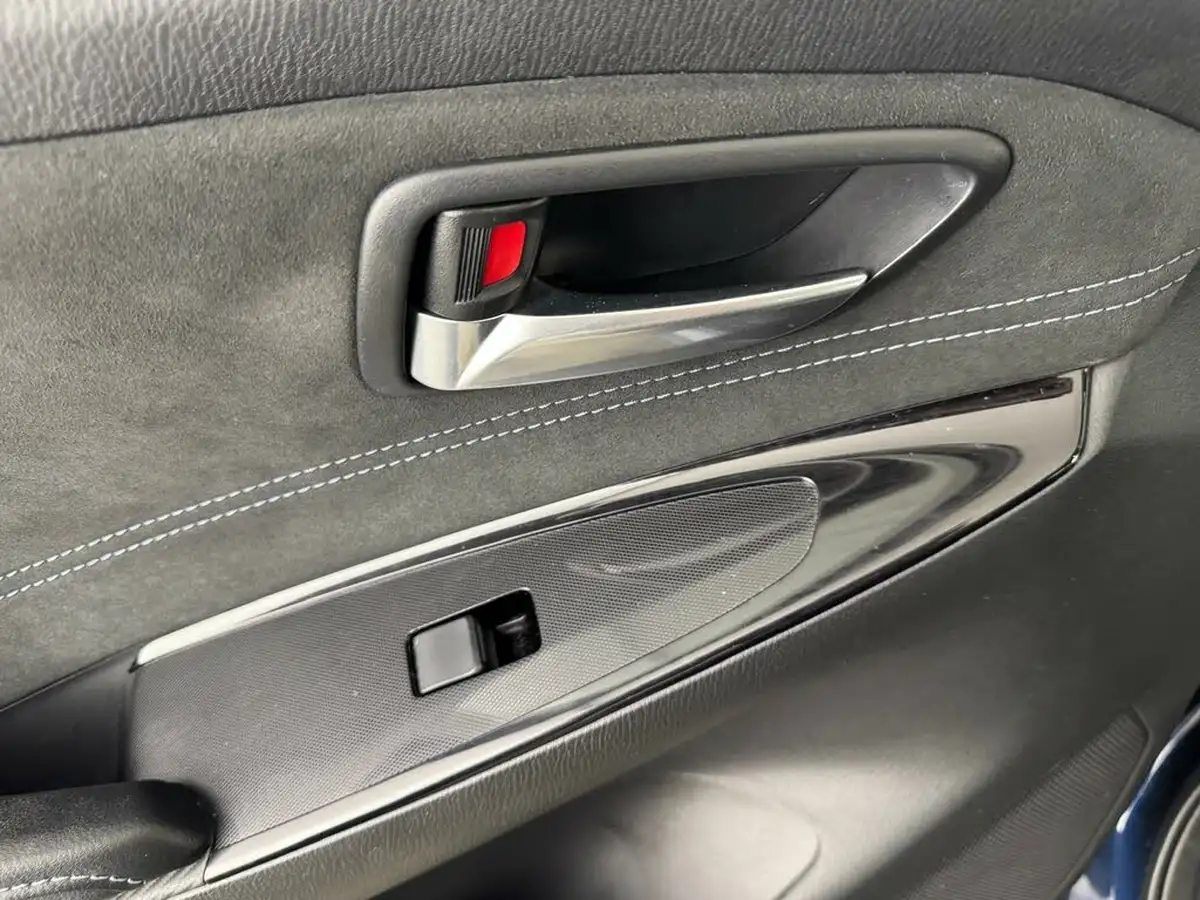 2021-mazda-mazda2-15-skyactiv-g-gt-sport-nav-light-stone-big-9