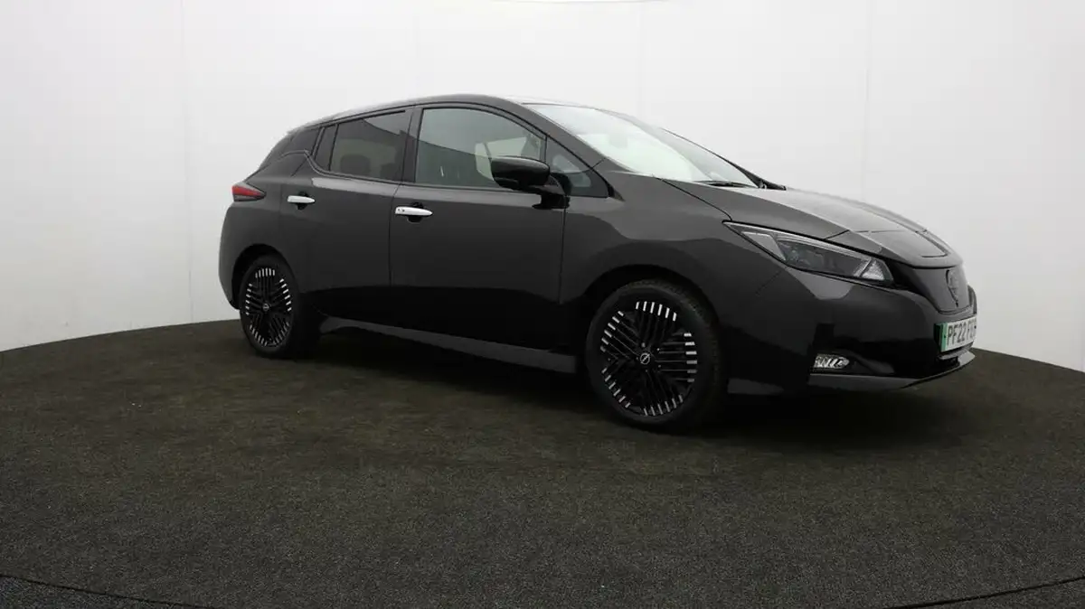 2022-nissan-leaf-e-tekna-39kwh-big-38