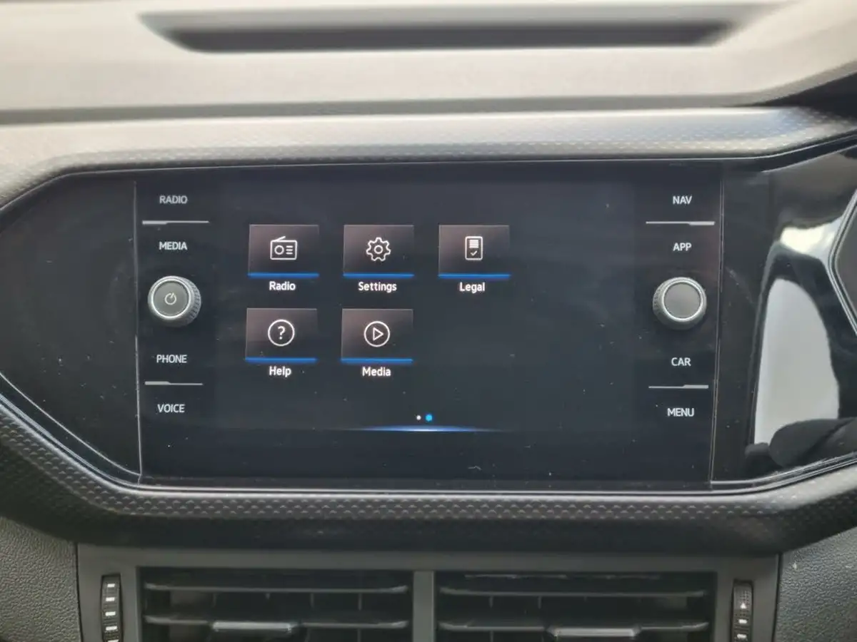 2021-volkswagen-t-cross-10-tsi-se-110ps-big-26
