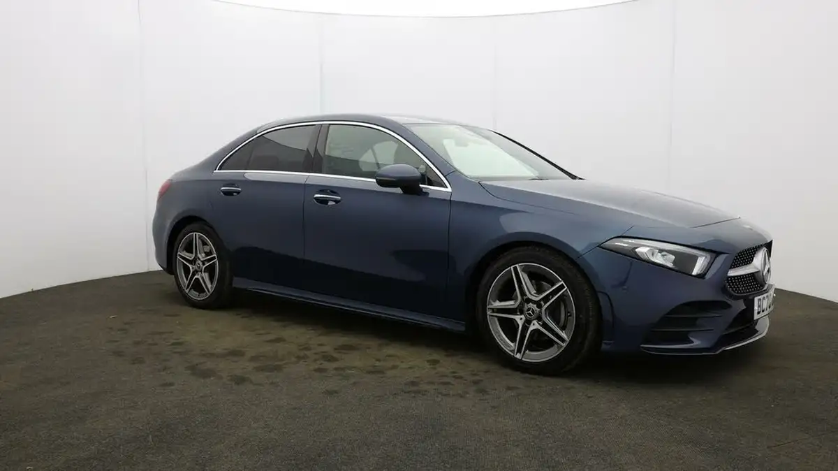 2020-mercedes-benz-a-class-13-a200-amg-line-premium-saloon-4d-7g-dct-big-40