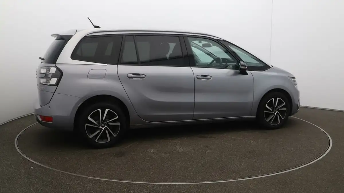 2022-citroen-grand-c4-spacetourer-15bluehdi-shine-eat8-big-45