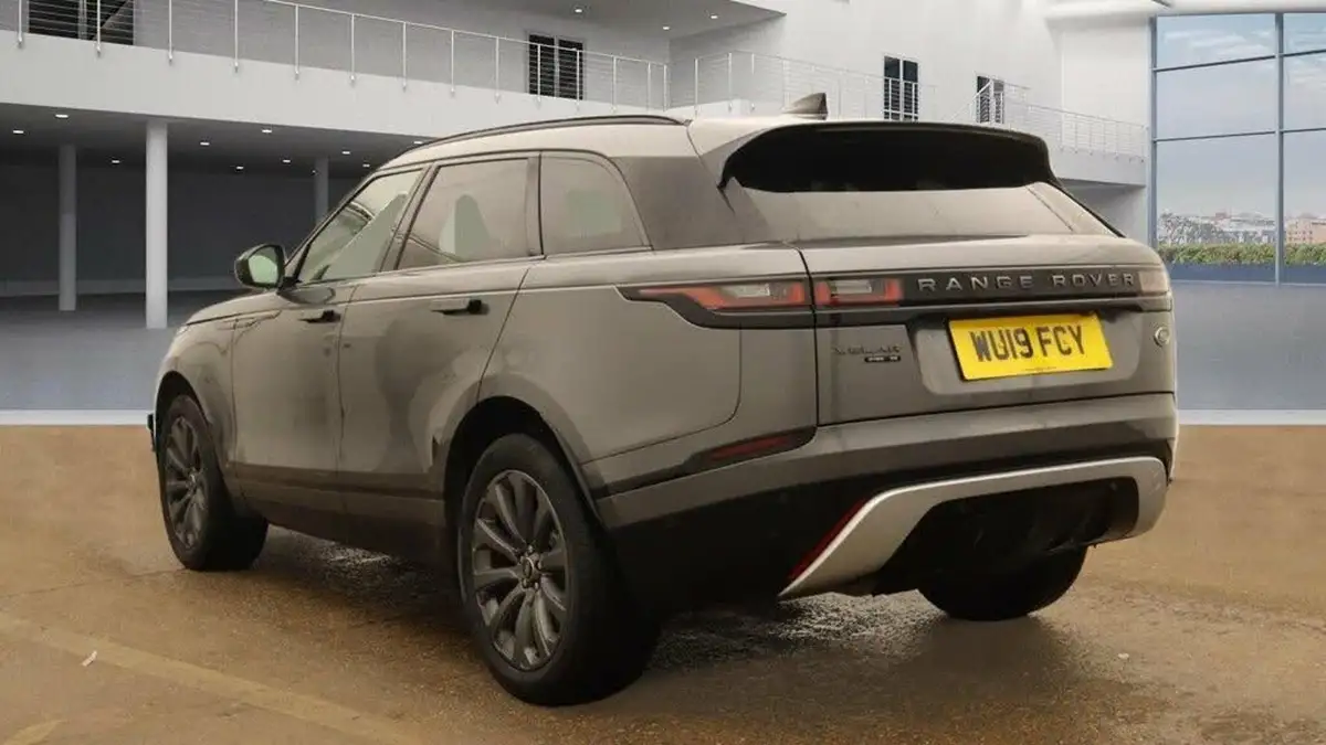 2019-land-rover-range-rover-velar-20-d180-r-dynamic-se-big-6