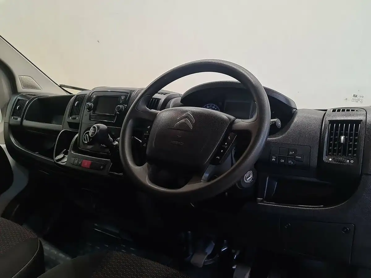 2019-citroen-relay-22bluehdi-35-l3h2-enterprise-panel-big-4