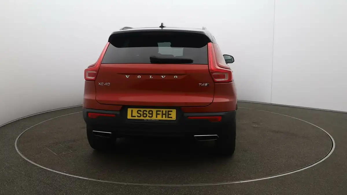 2019-volvo-xc40-20-t4-r-design-awd-big-6