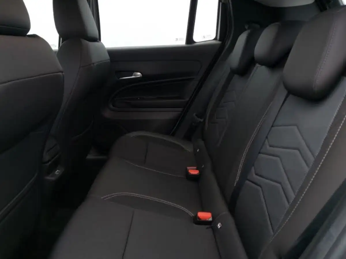 2024-jeep-avenger-12-gse-altitude-big-5