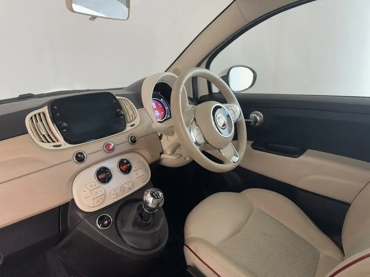 2021-fiat-500-10-dolcevita-big-12